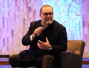 Mr. Sandro García-Rojas Castillo